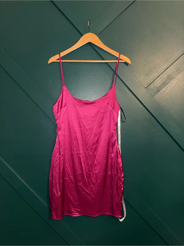 Missguided Fuchsia Satin Slip Chemise - Image 2