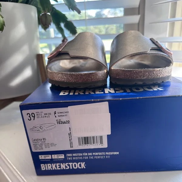 Birkenstock Catalina Sandal Gold - Image 4
