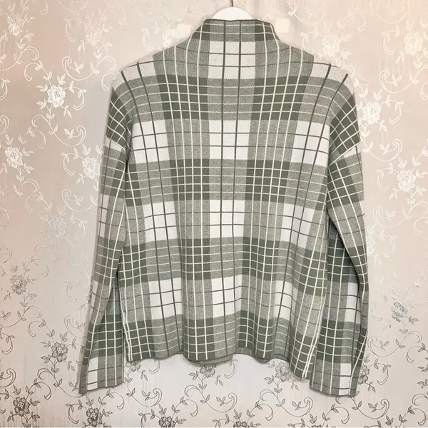 Tahari Mock Neck Sweater Green and White Plaid Medium - Image 3