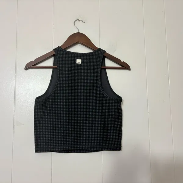 Vuori Elevation Plyo Tank Black Check Size L — Soft Stretchy Performance Crop - Image 4
