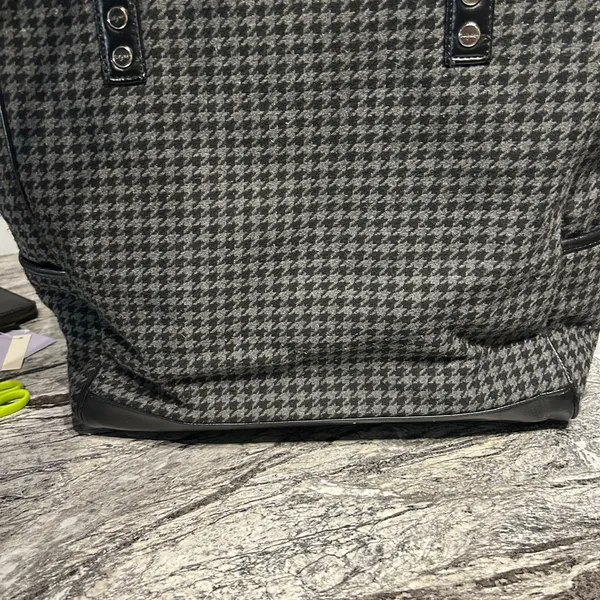Thirty-One Gray and Black Houndstooth Tote Bag - Image 2