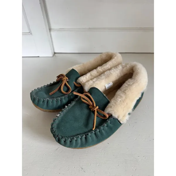 L.L.Bean Women's‎ Green Wicked Good Moccasins size 7 - Image 2
