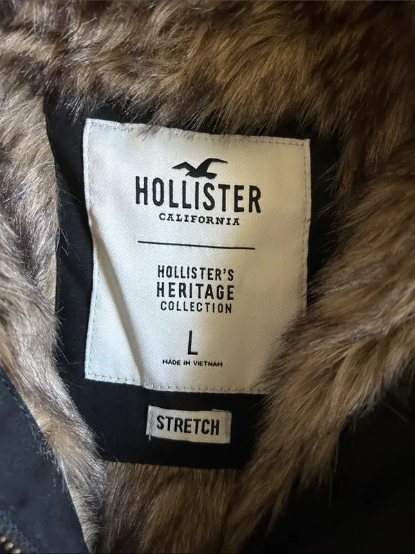 Hollister Black Trench Coat with Faux-Fur Hood - Image 2