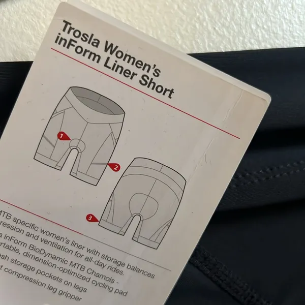 Bontrager trosla liner bike short womens XL with 8” inseam - Image 3