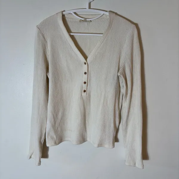 Madewell Brushed Long-Sleeve Henley Size Medium - Image 2