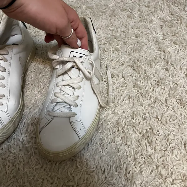 VEJA Campo Sneaks Size womens 6 - Image 12