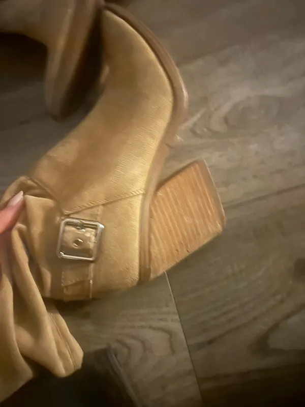 Thigh-High Steve Madden Boots - Image 3