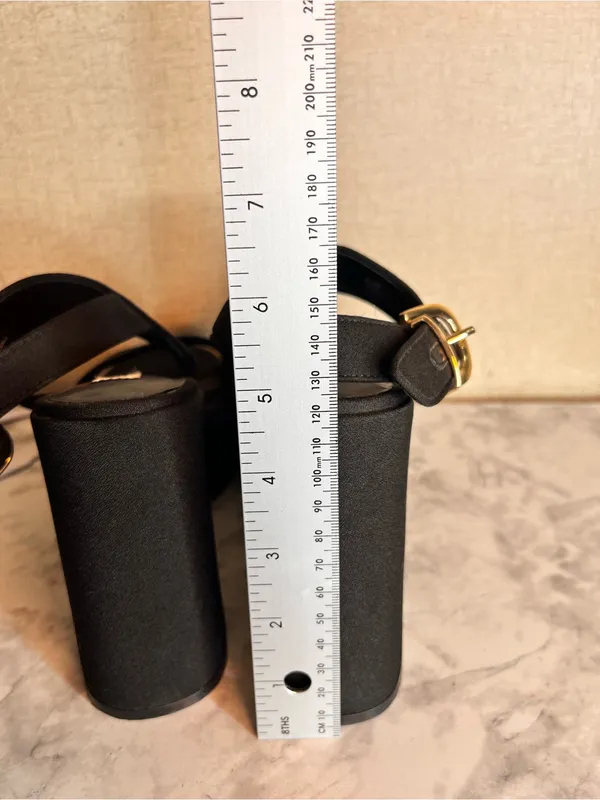 Steve Madden Black Platform Block Heel Sandals with Gold Buckle - Image 9