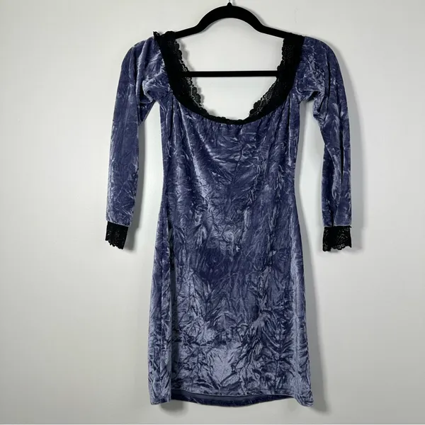 Urban Outfitters Kimchi Blue Blue Ryder Velvet Mini Dress Size S - Image 3