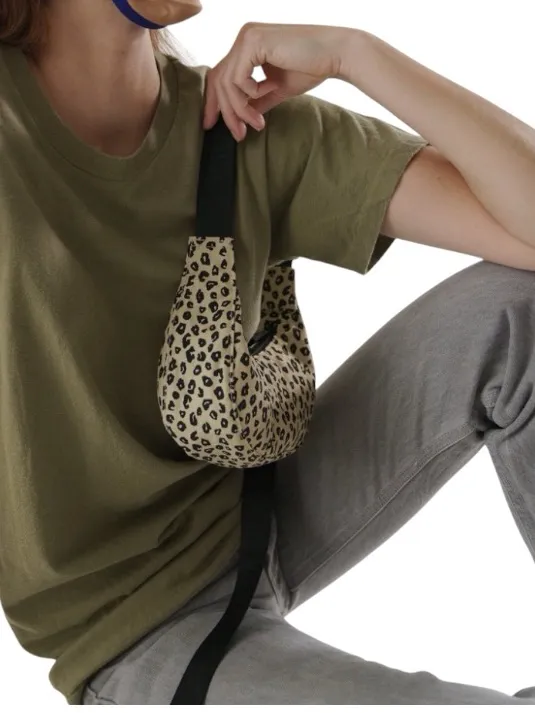 Like New➡️Baggu Mini Nylon Crescent Bag - Honey Leopard - Image 2