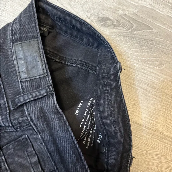 •AMERICAN EAGLE• MOM STRAIGHT JEANS - Image 9