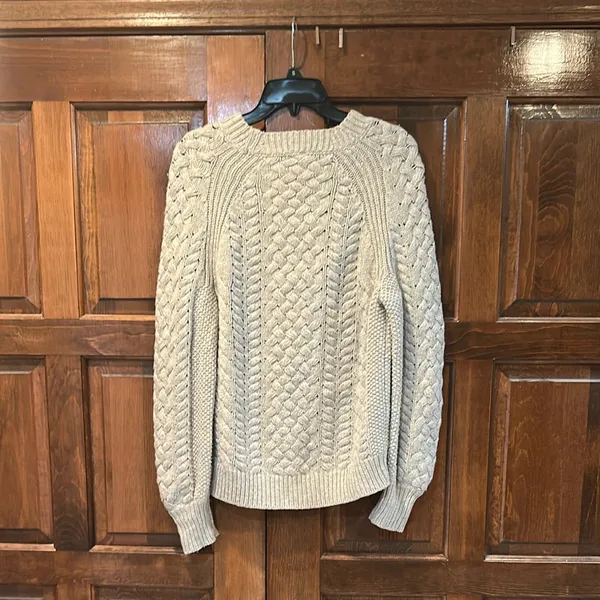 J‎ Crew Cable-Knit Sequin Sweater Size Small S Gray Crew Neck Merino Wool Blend - Image 4