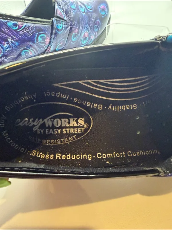 Easy Works by Easy Street Purple Peacock Print Clogs Slip Resistant Size - Image 6