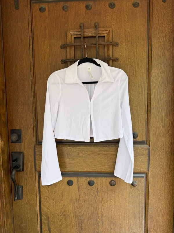 ALO White Cropped Long-Sleeve Shirt Size L - Image 4