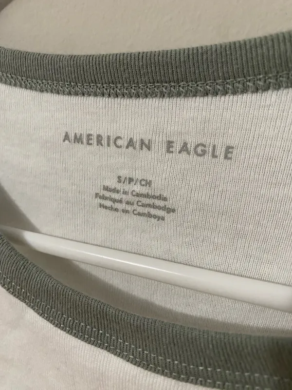 American Eagle Outfitters White Top - Image 3