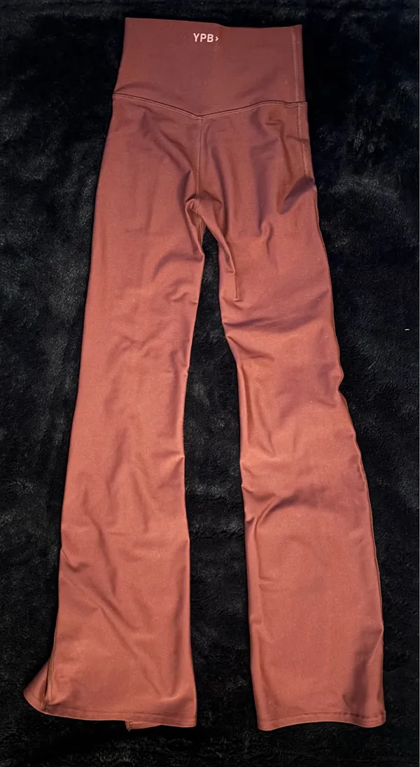 YPB Abercrombie & Fitch High-Rise Flare Leggings - Image 4