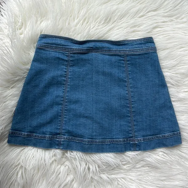 Free People Denim button down mini skirt size 4 - Image 4