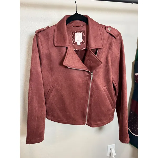 LC Lauren Conrad Womens Faux Suede Moto Jacket Burgundy‎ Asymmetrical Zip Small - Image 3