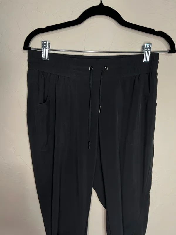 Athleta‎ Attitude Black Drawstring Ruched Joggers - Image 4