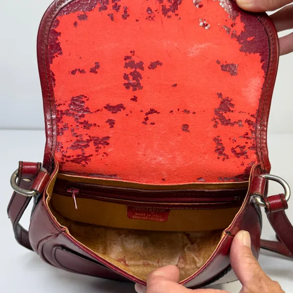 Ann Taylor Vintage Burgundy Leather‎ Saddle Bag Crossbody Made in Italy Classic - Image 7