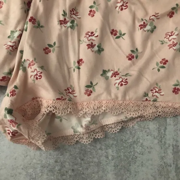 Flora Nikrooz Pink Floral Print Tank Top and Shorts 2 Piece Pajama Set NEW - Image 4