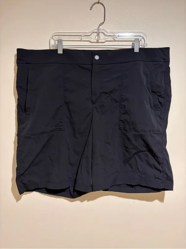 Athleta Trekkie Bermuda 2.0 Hiking Outdoor Nylon Shorts Black Size 22 - Image 6