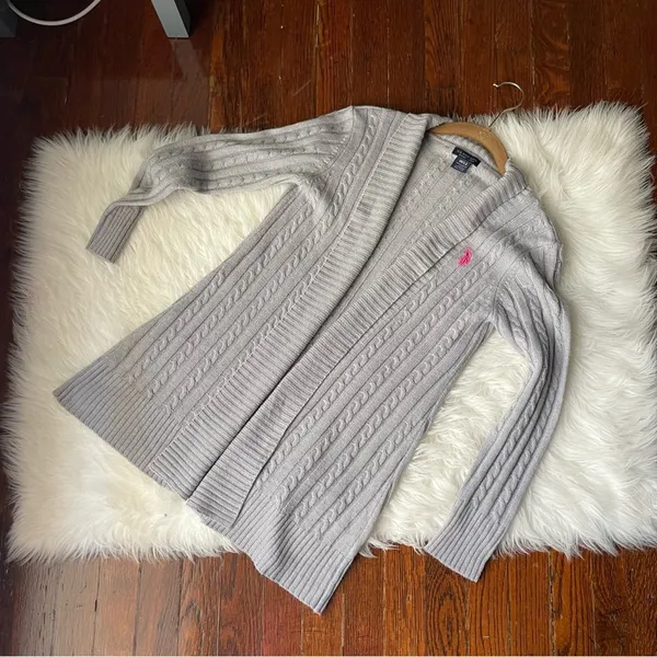 Grey Cardigan Sweater Open Wrap - Image 4