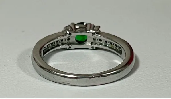 Silver Emerald Birthstone Crystal Diamond Diamonds Band Ring Jewelry Size 8 💚 - Image 5