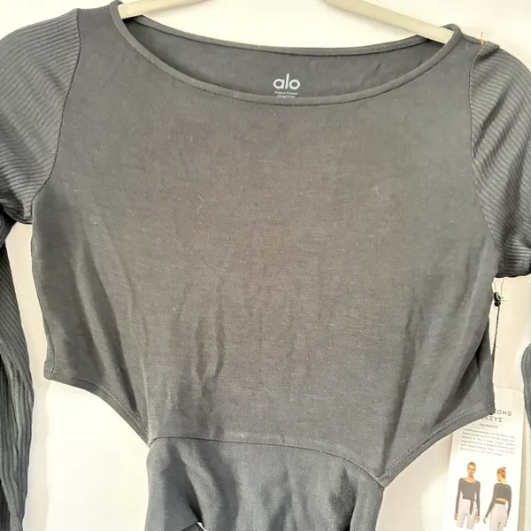 Aloha Island Alo black Long Sleeve‎ barre long sleeve on pointe activewear Small NwT - Image 6