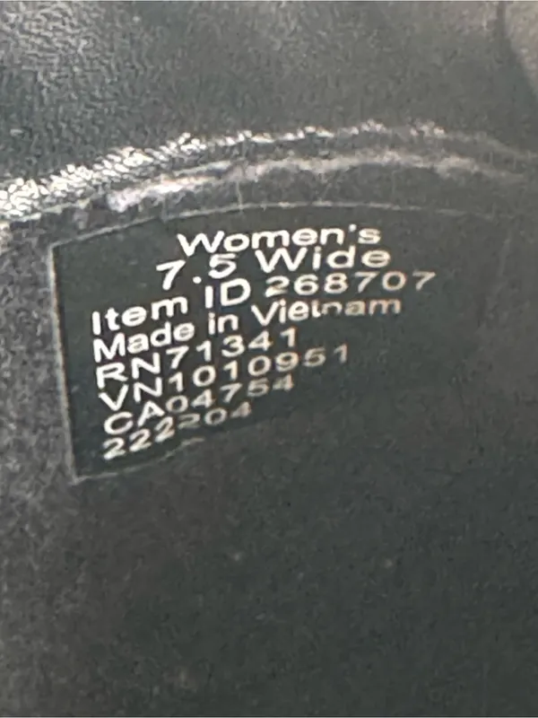 L.L.Bean Women’s 7.5 Wide Black Leather Slip On Comfort Shoes - Image 3