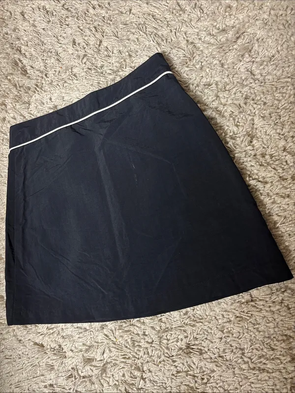Patagonia Black Mini Skirt with White Trim - Image 8