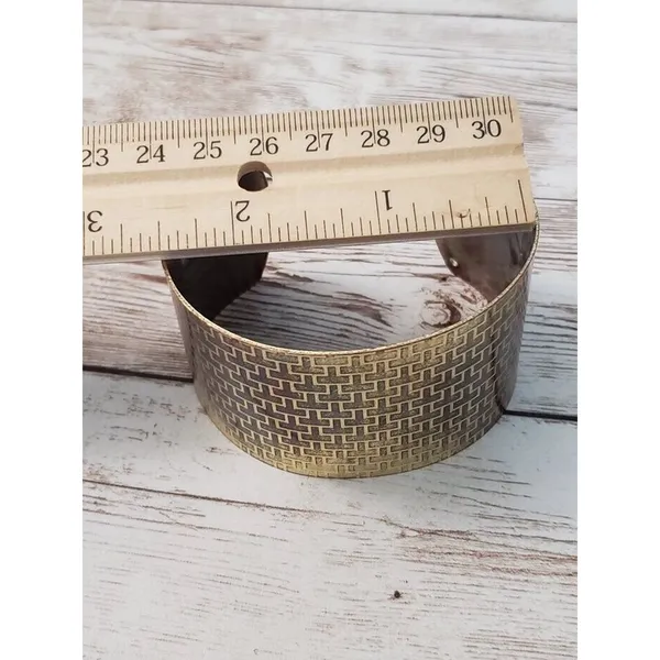 Vintage Cuff Bracelet - Image 7