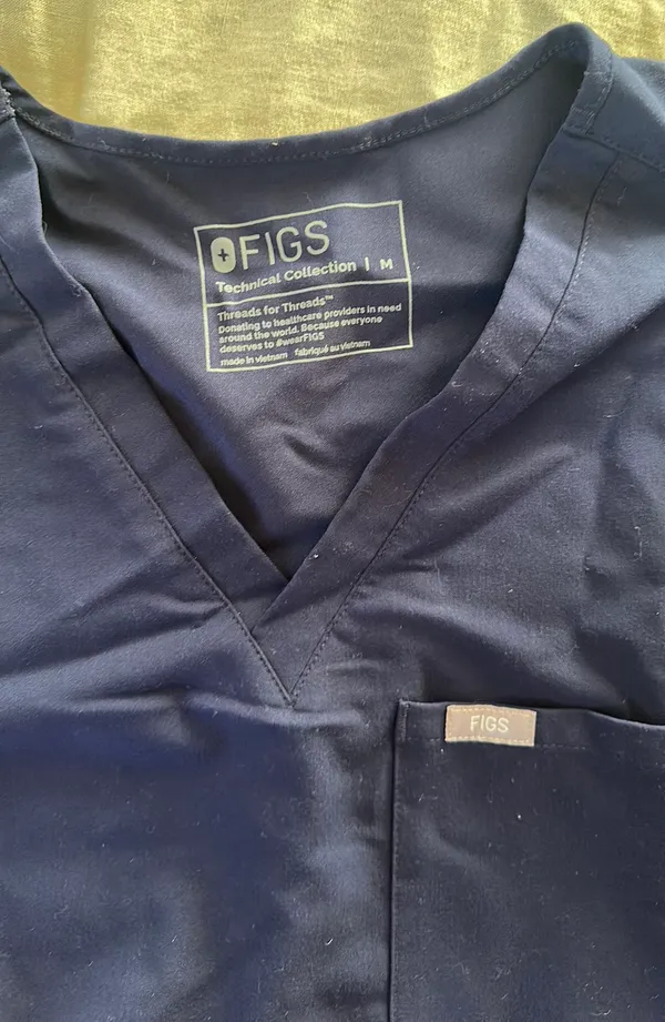 FIGS Scrub Top - Image 4