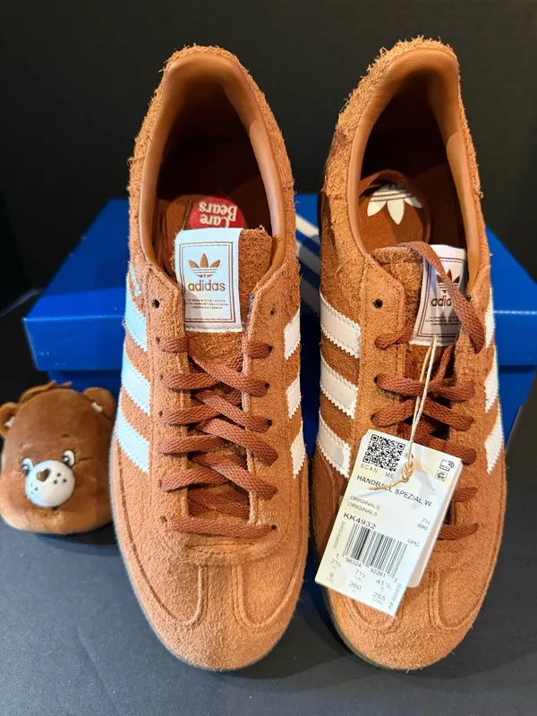 Rare Women’s Adidas handball Spezial “Care Bears” size 9w comes with care bear - Image 3