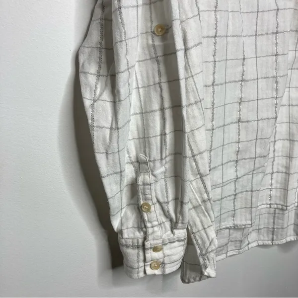 Universal Threads white‎ & silver popover size XL - Image 2