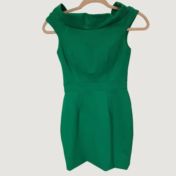 Sherri Hill Green Off The Shoulder Mini Cocktail Dress Size 0 Emerald Formal - Image 2