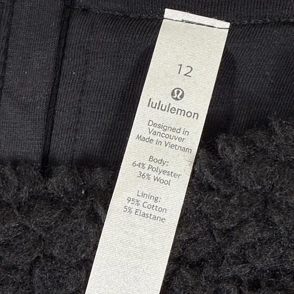 Lululemon Wool-Blend Sherpa Fleece Pullover Black Crew Neck Back Zip‎ Size 12 - Image 2