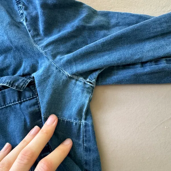 Old Navy Denim Button Up Shirt - Image 5