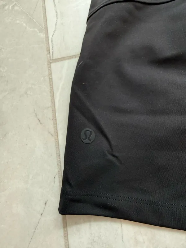 Lululemon On The Fly Shorts 2.5" - Image 4