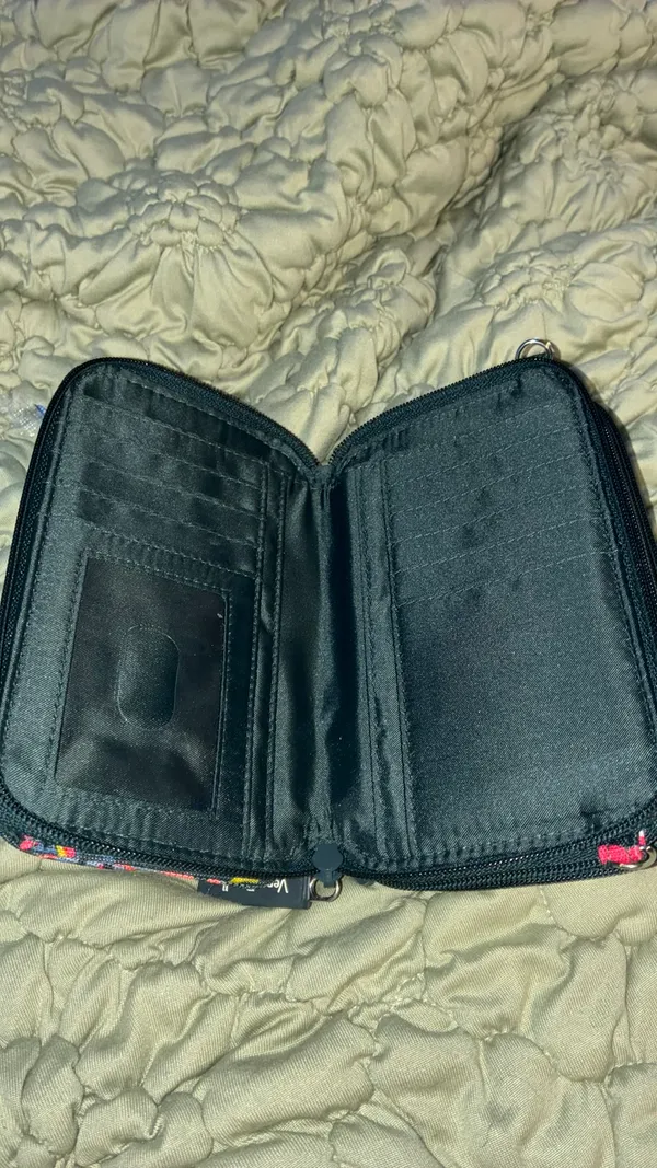 Vera Bradley Wallet - Image 2
