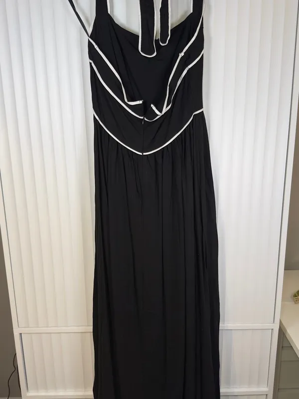 NWT White Closet Linen Blend Halter Neck Maxi Dress Black & White SMALL - Image 4