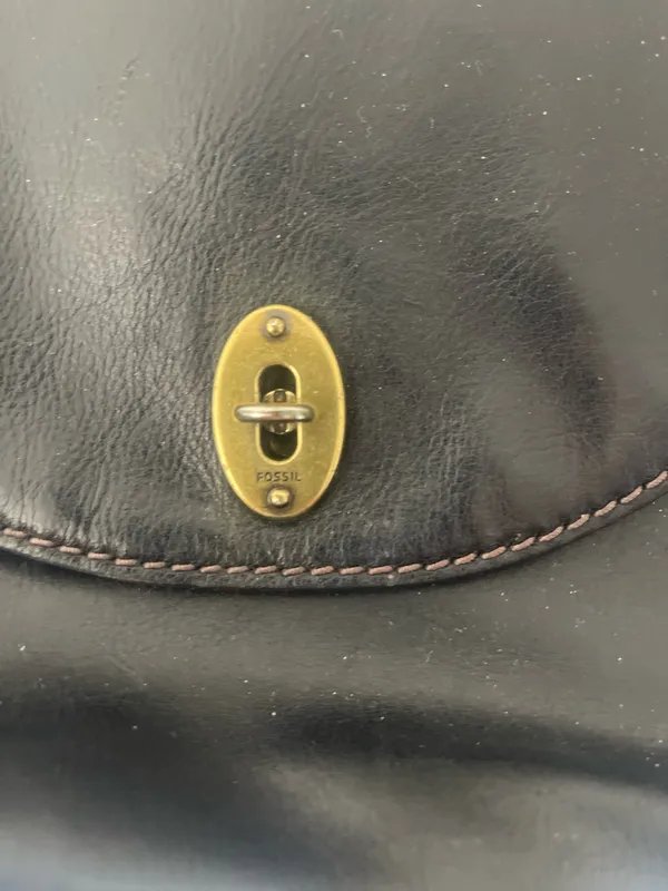 Fossil Vintage Leather Crossbody - Image 3
