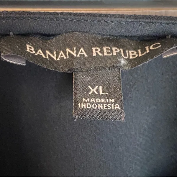 Banana Republic Thin Strap Tank Blouse Black XL - Image 2