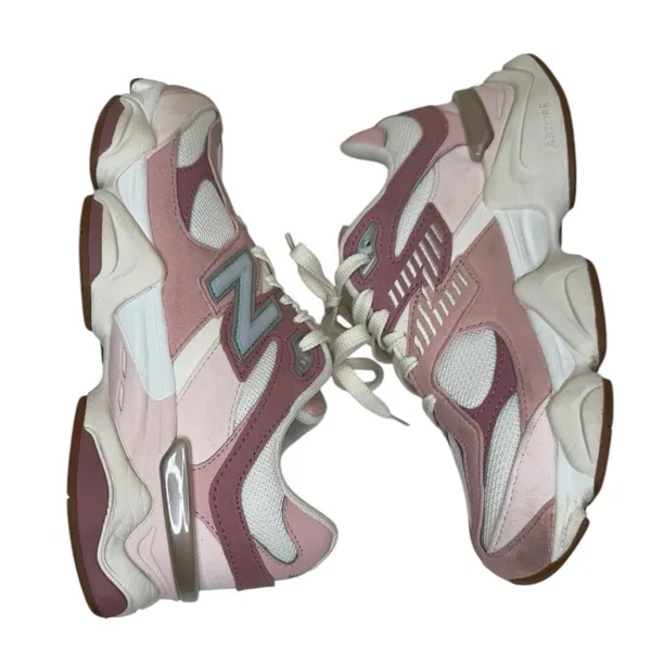 New Balance 9060 Rose Pink Size 6Y‎ WIDE (7.5W) GC9060FR - Image 5