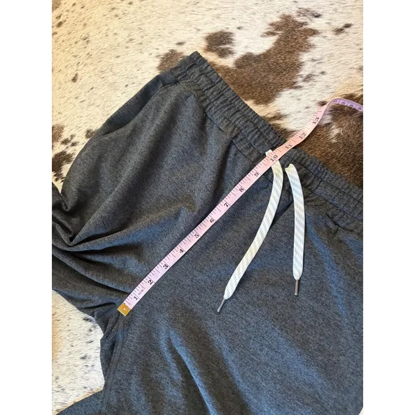 Vuori Performance Jogger In Charcoal Heather Size Medium - Image 8