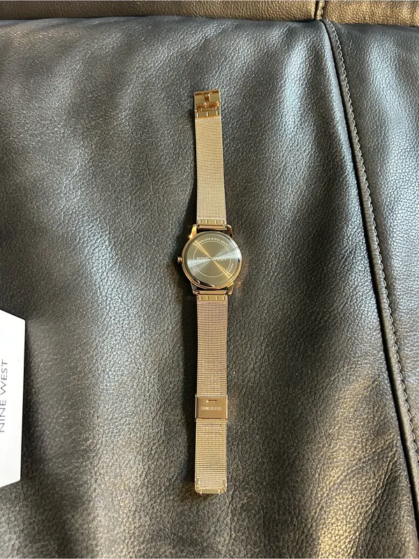 Nine West Women's Quartz Rose Gold-Tone Stainless Steel Mesh Band and Flower‎ Watch, 35mm - Image 10