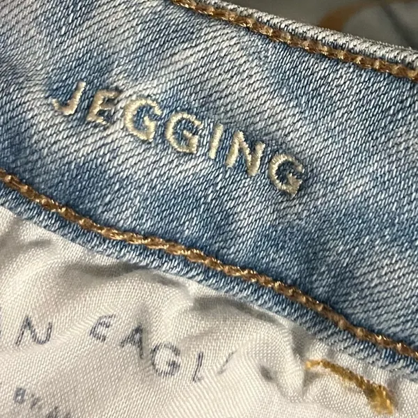 American Eagle Ripped distressed ankle jeggings - Image 5