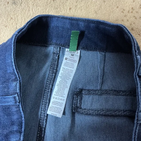 Halara High Waisted Wide Leg Jeans Women Size M Blue Raw Hem Front Patch Pockets - Image 5