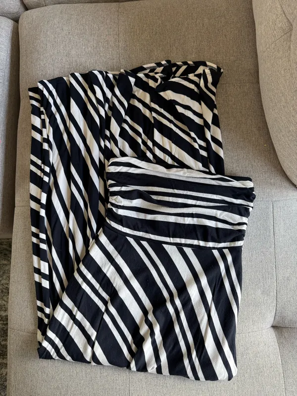 Banana Republic Maxi Dress - Image 2