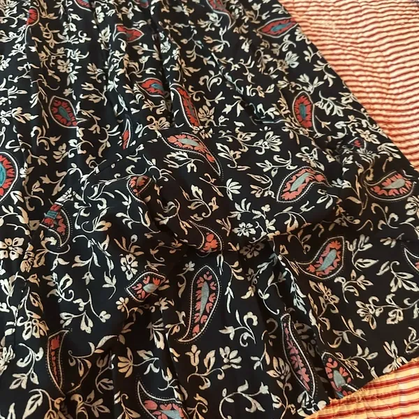 New Frontier Black and Pink Maxi Skirt and Top - Image 2